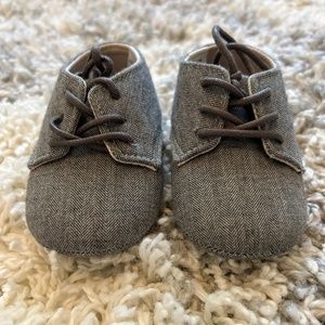 Brand New Janie and Jack Herringbone Gray Baby boy shoes size 6-12 months
